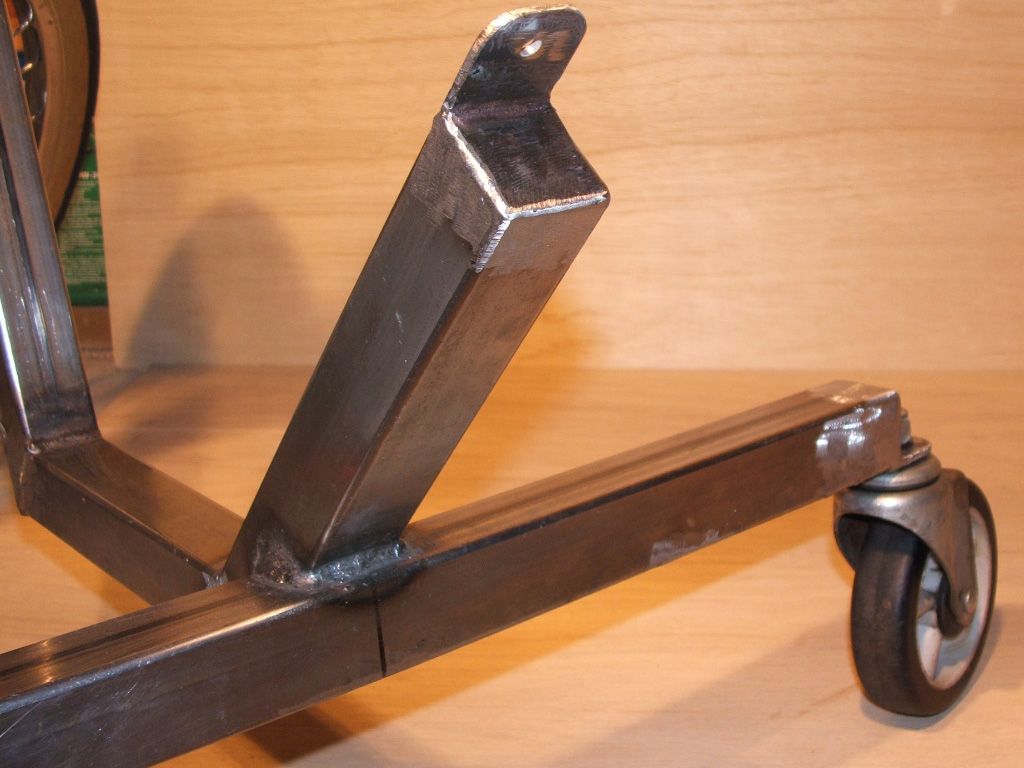 SpinCycle Stunt Trike - frame boom